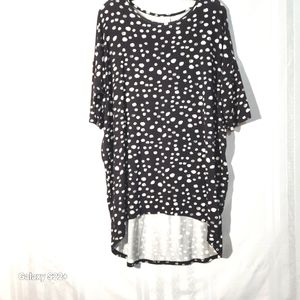LULAROE IRMA BLACK WHITE CIRCLES SIZE SMALL